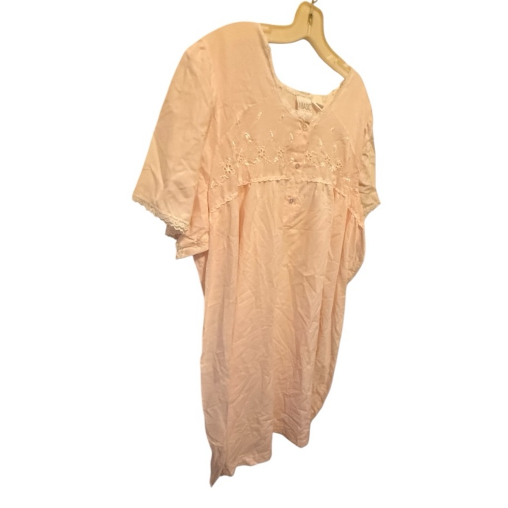Simply Basic Nightgown - image 4